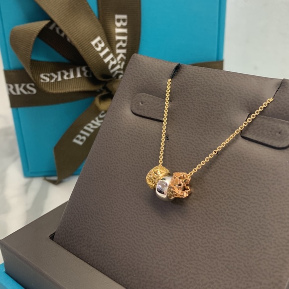 Birks Dare to Dream Three-Ring Tricolor Pendant - Picture 2 of 7